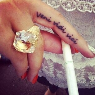 Tattoo féminin