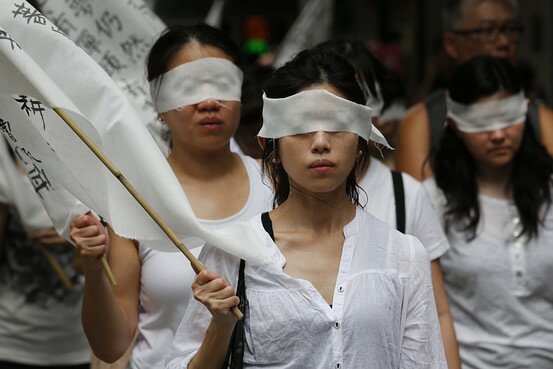 Chinois portant le deuil en blanc