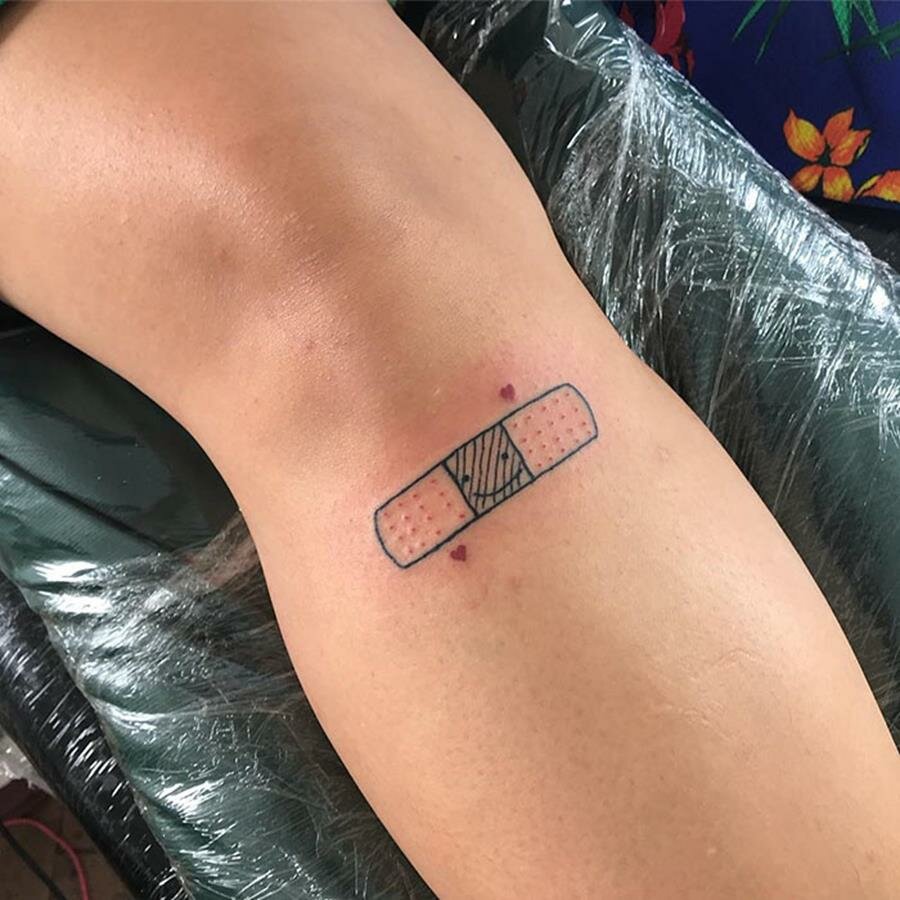 tatouage, helen fernandes, pansement