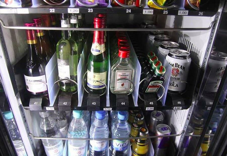 distributeur automatique, alcool