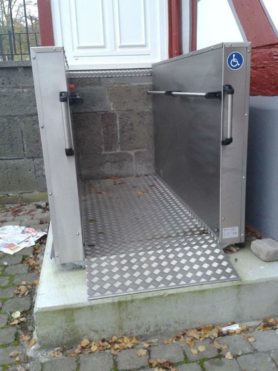 monte charge, fauteuil roulant
