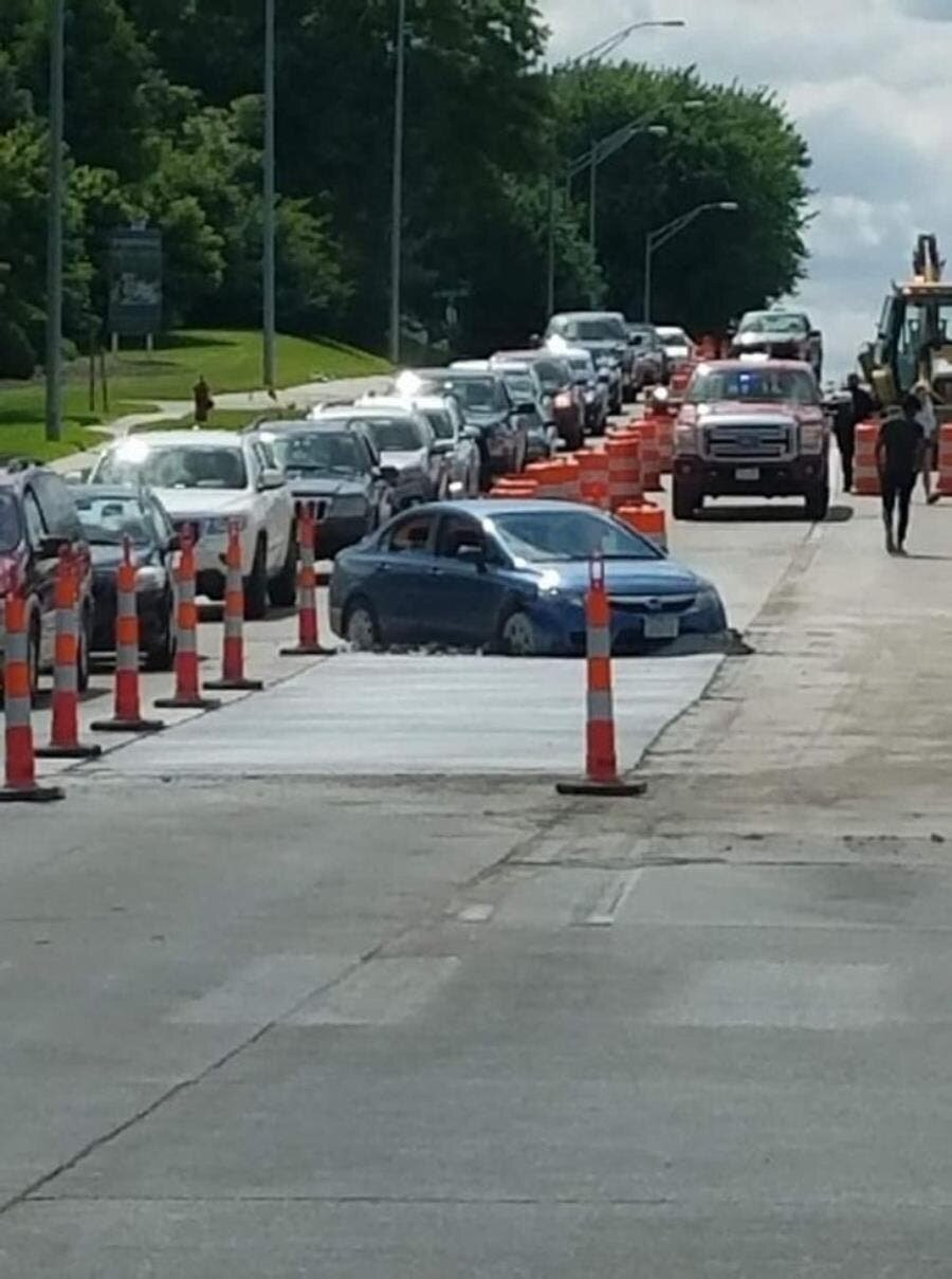 voiture, béton, doublé, karma