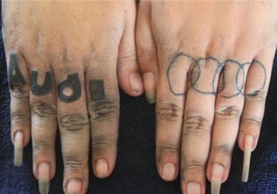 tatouage audi