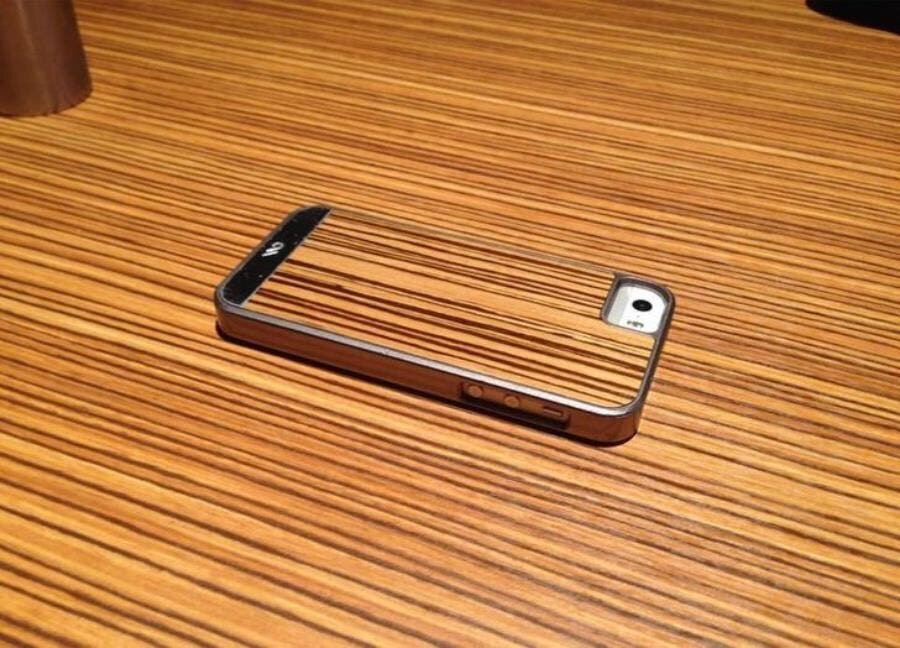 téléphone table
