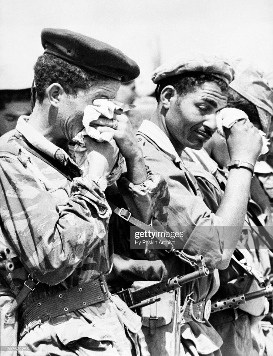 soldats pleurer Algérie
