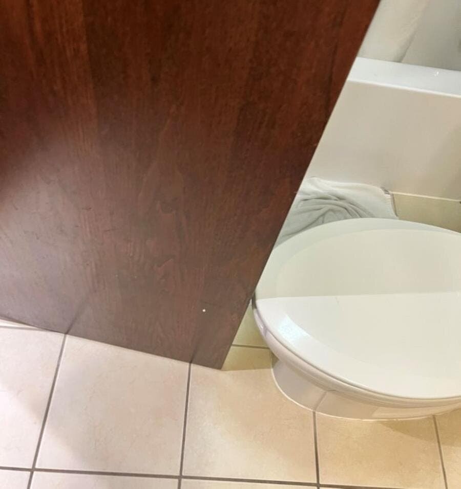 toilette porte