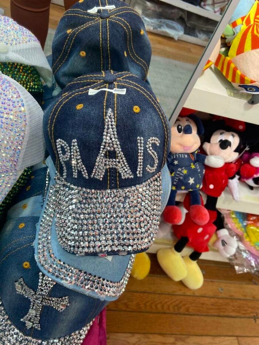 casquettes Paris strass poupÃ©es