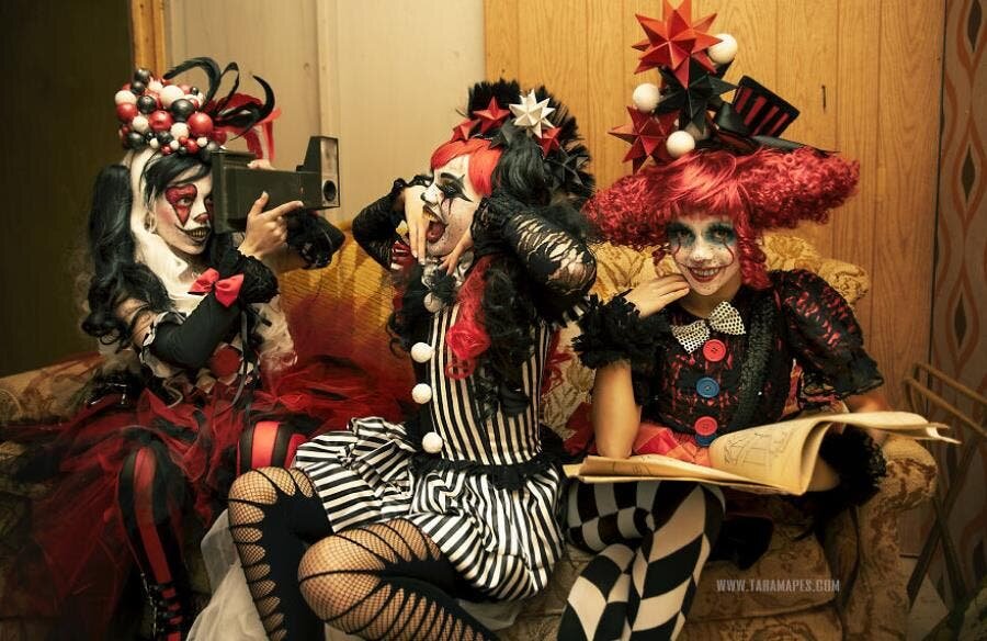 clown photo amusement