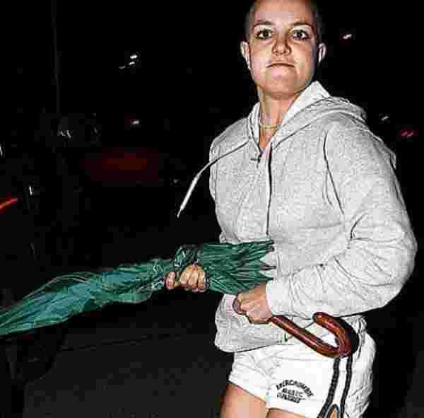 Britney Spears crâne rasé