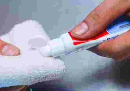 Conseils astuces nettoyage ordinateur dentifrice chiffon microfibres