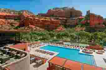 photo de la piscine de l'hotel enchantment resort