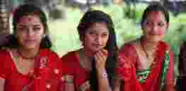 trois femmes jeuens nepal