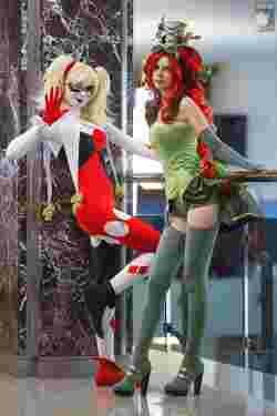 Cosplays inspirés du cinéma Batman Universe Harley Quinn Poison Ivy