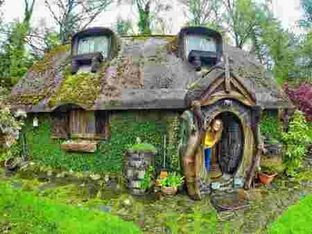 Maison inspiration J.R.R. Tolkïen Hobbit façade