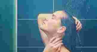 fille, douche, lavage