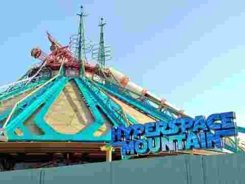 attraction, hyperspace mountain, paris
