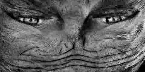 Vus à l'envers, ces humains ressemblent à de véritables aliens !