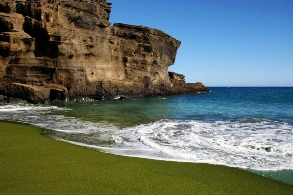 La Plage De Sable Vert En Guyane Française