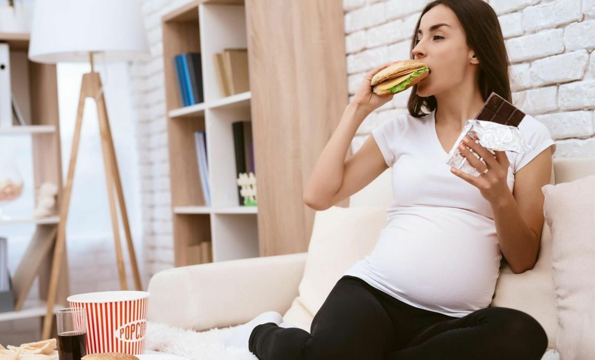 Insolite Découverte D'un Burger Qui Déclenche L'accouchement