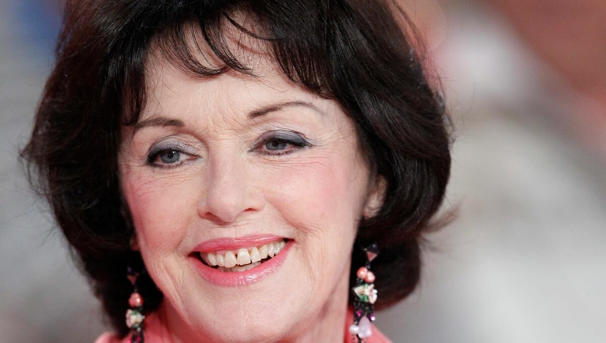 « Évidemment que je suis complotiste » : Anny Duperey sans filtre sur le vaccin contre le covid-19