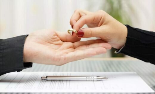 Divorcé, Il Se Retrouve Contraint De Verser Un Salaire De 204 000 Euros à Son Ex Femme