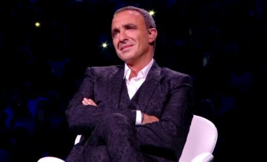 Nikos Aliagas : l'animateur de TF1 revient sur son enfance traumatisante
